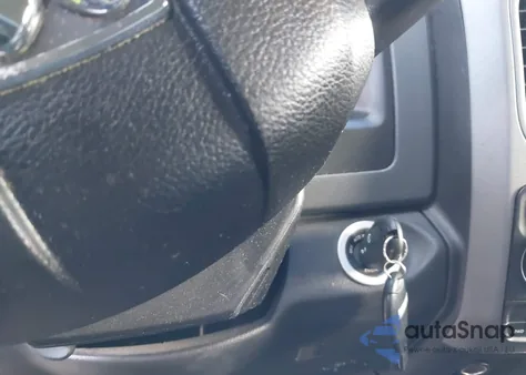 2018 Ram 1500 Express 4X4 6'4 Box from USA, damaged, VIN 1C6RR7FGXJS264558